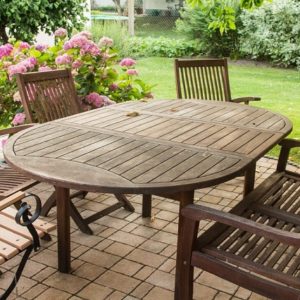 Keuntungan Menggunakan Sanding Sealer untuk Garden Furniture